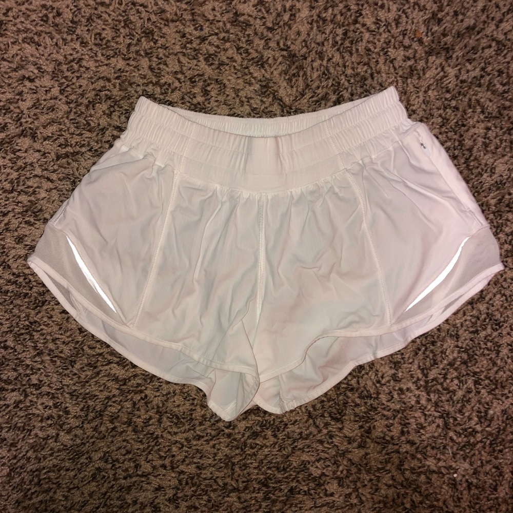 Lululemon shorts, Size 4 regular- LIKE NEW